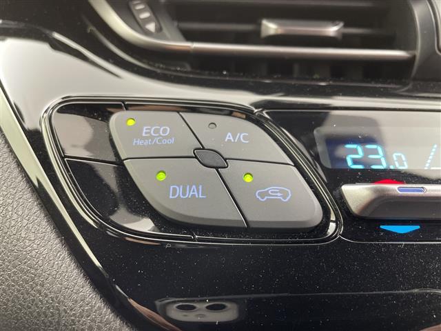 C-HR S-T LEDエディション 禁煙車/4WD/純正ナビ/エンジンスターター/バックモニター/レーダークルーズ/衝突軽減/レーンキープ/ETC/BT/フルセグテレビ/フロアマット/LEDヘッドライト/オートハイビーム/ターボ(24枚目)