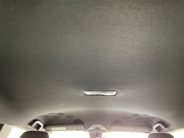 C-HR S-T LEDエディション 禁煙車/4WD/純正ナビ/エンジンスターター/バックモニター/レーダークルーズ/衝突軽減/レーンキープ/ETC/BT/フルセグテレビ/フロアマット/LEDヘッドライト/オートハイビーム/ターボ(33枚目)