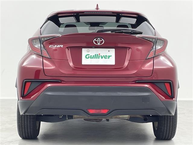 C-HR S-T LEDエディション 禁煙車/4WD/純正ナビ/エンジンスターター/バックモニター/レーダークルーズ/衝突軽減/レーンキープ/ETC/BT/フルセグテレビ/フロアマット/LEDヘッドライト/オートハイビーム/ターボ(34枚目)