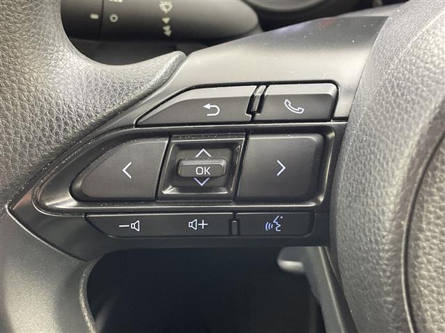 ヤリス Ｇ　禁煙車　純正ディスプレイオーディオ　ナビ付　クリアランスソナー　ドライブレコーダー　オートハイビーム　バックカメラ　ＥＴＣ　オートライト　カーテンエアバッグ　トヨタセーフティセンス　スマートキー（8枚目）