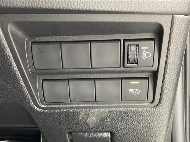 ヤリス Ｇ　禁煙車　純正ディスプレイオーディオ　ナビ付　クリアランスソナー　ドライブレコーダー　オートハイビーム　バックカメラ　ＥＴＣ　オートライト　カーテンエアバッグ　トヨタセーフティセンス　スマートキー（13枚目）