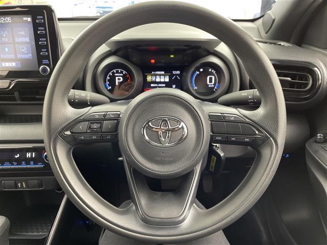 ヤリス Ｇ　禁煙車　純正ディスプレイオーディオ　ナビ付　クリアランスソナー　ドライブレコーダー　オートハイビーム　バックカメラ　ＥＴＣ　オートライト　カーテンエアバッグ　トヨタセーフティセンス　スマートキー（21枚目）