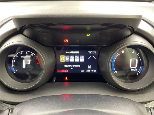 ヤリス Ｇ　禁煙車　純正ディスプレイオーディオ　ナビ付　クリアランスソナー　ドライブレコーダー　オートハイビーム　バックカメラ　ＥＴＣ　オートライト　カーテンエアバッグ　トヨタセーフティセンス　スマートキー（22枚目）