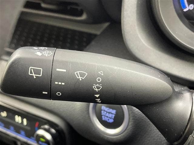 ヤリス Ｇ　禁煙車　純正ディスプレイオーディオ　ナビ付　クリアランスソナー　ドライブレコーダー　オートハイビーム　バックカメラ　ＥＴＣ　オートライト　カーテンエアバッグ　トヨタセーフティセンス　スマートキー（23枚目）