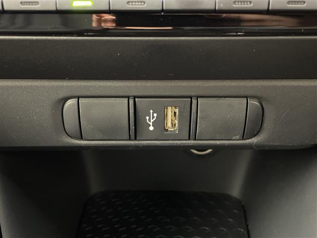 ヤリス Ｇ　禁煙車　純正ディスプレイオーディオ　ナビ付　クリアランスソナー　ドライブレコーダー　オートハイビーム　バックカメラ　ＥＴＣ　オートライト　カーテンエアバッグ　トヨタセーフティセンス　スマートキー（26枚目）