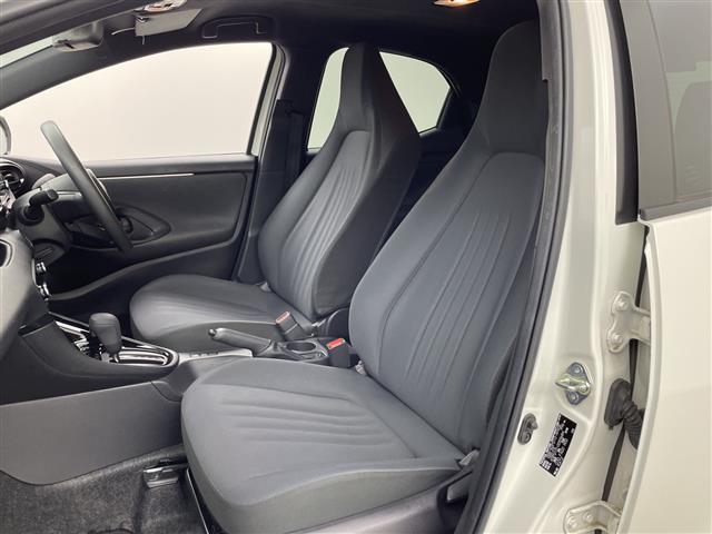 ヤリス Ｇ　禁煙車　純正ディスプレイオーディオ　ナビ付　クリアランスソナー　ドライブレコーダー　オートハイビーム　バックカメラ　ＥＴＣ　オートライト　カーテンエアバッグ　トヨタセーフティセンス　スマートキー（31枚目）