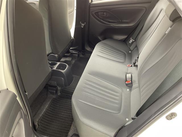 ヤリス Ｇ　禁煙車　純正ディスプレイオーディオ　ナビ付　クリアランスソナー　ドライブレコーダー　オートハイビーム　バックカメラ　ＥＴＣ　オートライト　カーテンエアバッグ　トヨタセーフティセンス　スマートキー（32枚目）