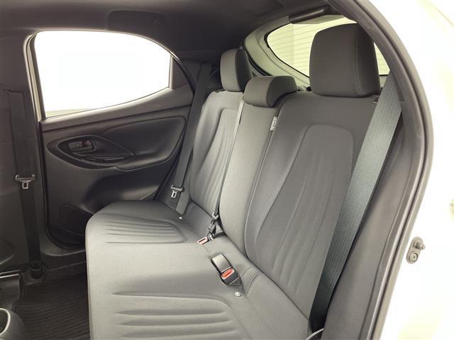 ヤリス Ｇ　禁煙車　純正ディスプレイオーディオ　ナビ付　クリアランスソナー　ドライブレコーダー　オートハイビーム　バックカメラ　ＥＴＣ　オートライト　カーテンエアバッグ　トヨタセーフティセンス　スマートキー（33枚目）