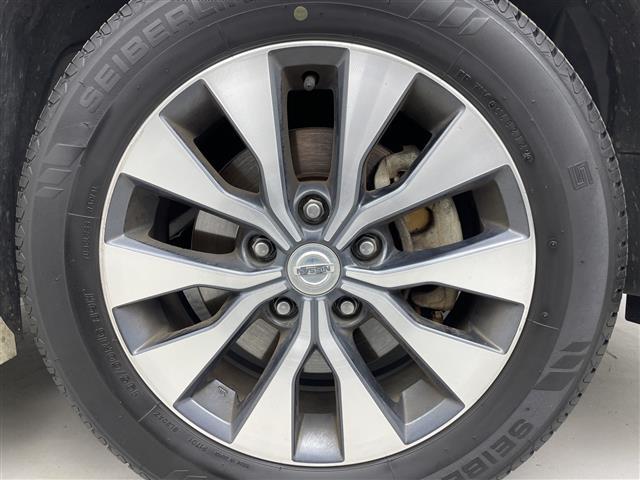 セレナ ハイウェイスターＧ　禁煙車　プロパイロット　両側電動ドア　パーキングアシスト　レーダークルーズコントロール　全方位カメラ　ウォークスルー　コーナーセンサー　純正ナビ　フルセグＴＶ　ＬＥＤライト　ＥＴＣ　純正フロアマット（15枚目）