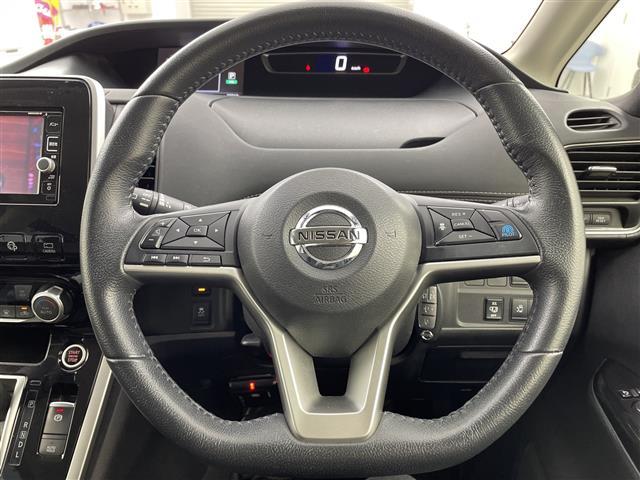 セレナ ハイウェイスターＧ　禁煙車　プロパイロット　両側電動ドア　パーキングアシスト　レーダークルーズコントロール　全方位カメラ　ウォークスルー　コーナーセンサー　純正ナビ　フルセグＴＶ　ＬＥＤライト　ＥＴＣ　純正フロアマット（19枚目）