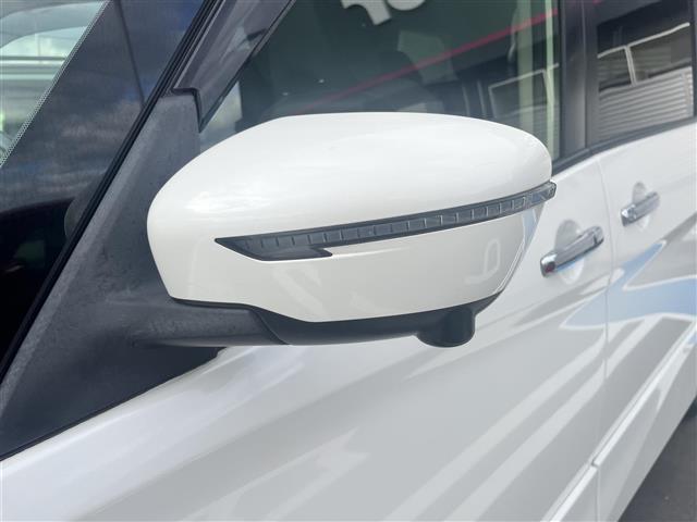 セレナ ハイウェイスターＧ　禁煙車　プロパイロット　両側電動ドア　パーキングアシスト　レーダークルーズコントロール　全方位カメラ　ウォークスルー　コーナーセンサー　純正ナビ　フルセグＴＶ　ＬＥＤライト　ＥＴＣ　純正フロアマット（40枚目）