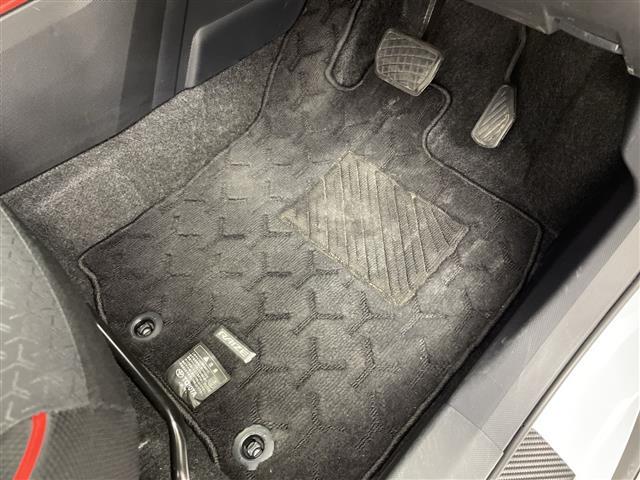 ライズ Z 禁煙車 フルセグTV レーダークルーズコントロール 全周囲カメラ シートヒーター ETC 横滑り防止 衝突被害軽減 コーナーセンサー LEDヘッドライト オートエアコン オートライト オートハイビーム(27枚目)