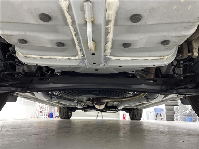 ライズ Z 禁煙車 フルセグTV レーダークルーズコントロール 全周囲カメラ シートヒーター ETC 横滑り防止 衝突被害軽減 コーナーセンサー LEDヘッドライト オートエアコン オートライト オートハイビーム(43枚目)