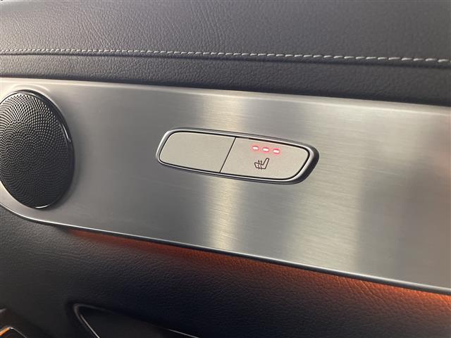 ＧＬＣ ＧＬＣ２２０ｄ　４マチック　クーペスポーツ　禁煙車　全方位モニター　シートヒーター　メーカーナビ　ＢＳＭ　ワンオーナー　レーダークルーズコントロール　パワーバックドア　パワーシート　ハーフレザーシート　クリアランスソナー　ＥＴＣ　ＬＥＤライト（6枚目）