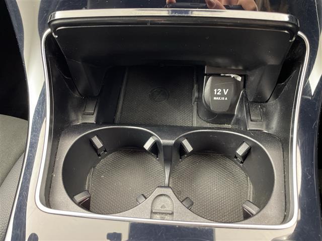 ＧＬＣ ＧＬＣ２２０ｄ　４マチック　クーペスポーツ　禁煙車　全方位モニター　シートヒーター　メーカーナビ　ＢＳＭ　ワンオーナー　レーダークルーズコントロール　パワーバックドア　パワーシート　ハーフレザーシート　クリアランスソナー　ＥＴＣ　ＬＥＤライト（30枚目）