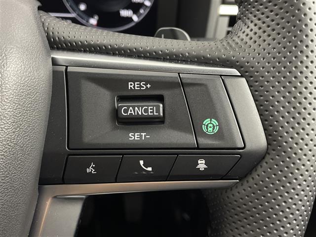 アウトランダーPHEV P 禁煙車 4WD BOSEサウンド 純正ナビゲーション 全方位カメラ 衝突被害軽減ブレーキ レーダークルーズコントロール ヘッドアップディスプレイ ステアリングヒーター シートヒーター ビルトインETC(6枚目)