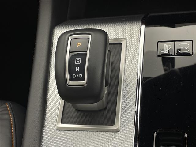 アウトランダーPHEV P 禁煙車 4WD BOSEサウンド 純正ナビゲーション 全方位カメラ 衝突被害軽減ブレーキ レーダークルーズコントロール ヘッドアップディスプレイ ステアリングヒーター シートヒーター ビルトインETC(23枚目)