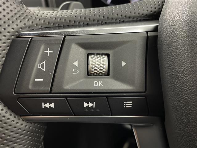 アウトランダーPHEV P 禁煙車 4WD BOSEサウンド 純正ナビゲーション 全方位カメラ 衝突被害軽減ブレーキ レーダークルーズコントロール ヘッドアップディスプレイ ステアリングヒーター シートヒーター ビルトインETC(24枚目)