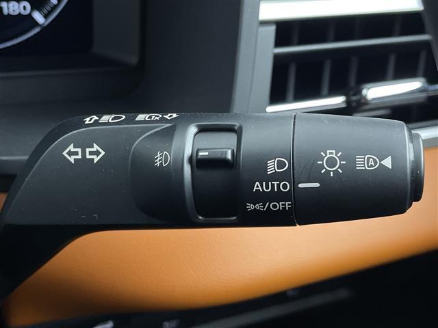 アウトランダーPHEV P 禁煙車 4WD BOSEサウンド 純正ナビゲーション 全方位カメラ 衝突被害軽減ブレーキ レーダークルーズコントロール ヘッドアップディスプレイ ステアリングヒーター シートヒーター ビルトインETC(26枚目)