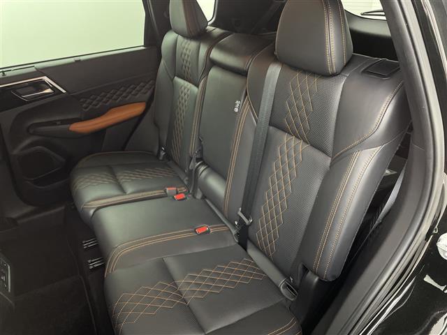 アウトランダーPHEV P 禁煙車 4WD BOSEサウンド 純正ナビゲーション 全方位カメラ 衝突被害軽減ブレーキ レーダークルーズコントロール ヘッドアップディスプレイ ステアリングヒーター シートヒーター ビルトインETC(34枚目)