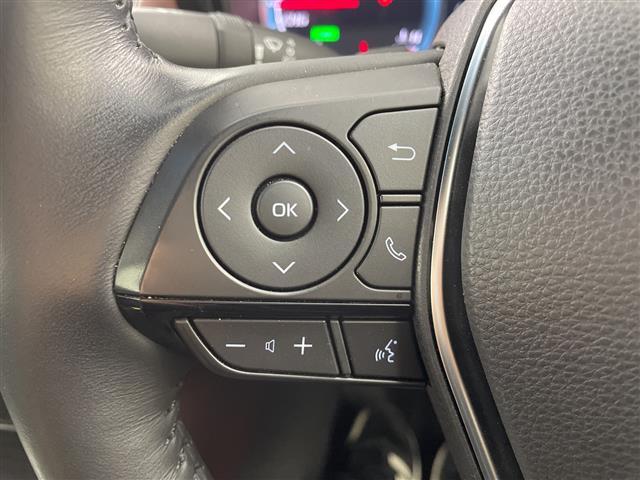 クラウンハイブリッド ＲＳ　禁煙車／レーンキープアシスト／ＢＳＭ／ＲＣＣ／ＨＵＤ／純正ナビ／フルセグ／バックカメラ／シートヒーター／パワーシート／ステアリングヒーター／パドルシフト／ＥＴＣ／ＬＥＤヘッドライト／純正１８インチＡＷ（21枚目）