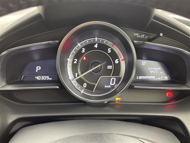 デミオ ＸＤツーリング　禁煙車　ヘッドアップディスプレイ　メーカーナビ　フルセグＴＶ　バックカメラ　ドライブレコーダー　パドルシフト　クルーズコントロール　ステアリングリモコン　ＬＥＤライト　ＥＴＣ　スマートキー（12枚目）