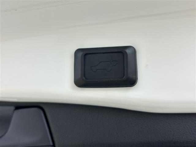 �K���X�R�[�e�B���O�A�i�r�Q�[�V�����A�d�s�b�ȂǁA���̑��̃p�[�c�̎��t�������ς���̂����k�������Ă���܂��I�I�N���}�̂��Ɖ��ł����C�����������I