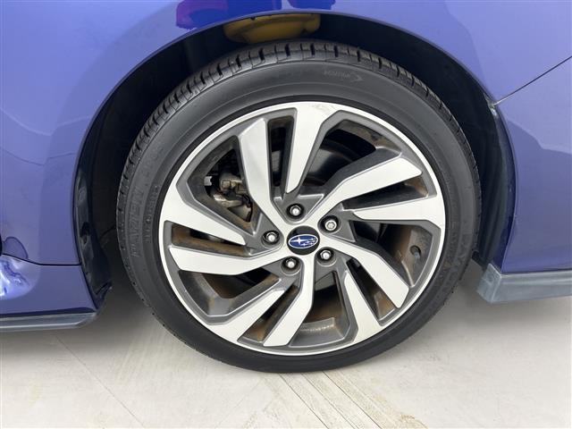 レヴォーグ 1.6GT-Sアイサイト /4WD/メーカーオプションナビ/アイサイト/デジタルインナーミラー/ステアリングスイッチ/パドルシフト/前席シートヒーター/レザーシート/前席パワーシート(メモリー付き)/ヘッドライトレベライザー(16枚目)