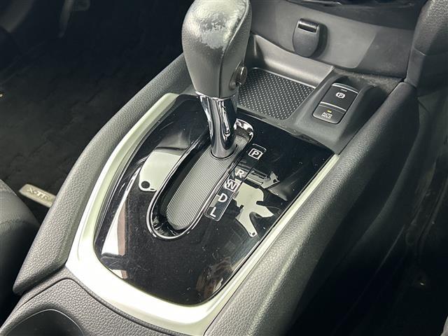 ������тm���C�P���̃K���o�[�����炱���ł��鍂������I���Q�O�Q�O�N�P���@�i���j���{�\����������������ׁi�������ÎԔ���s��̑�蔃����Ǝ҂�ΏۂƂ����u���Î����Ԕ���䐔�m���D�P�����v���j