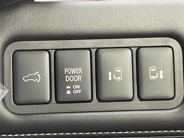 ���ŐV�i�r�i�t���Z�O�E�����Z�O�E�c�u�c�Đ��j�����ē��B�J���b�c�F���A�E�A���p�C���E�C�N���v�X�̃i�r���戵���Ă���o�b�N�J�����i�o�b�N���j�^�[�j��ȃ��j�^�[�i�t���b�v�_�E�����j�^�[�j�̎�t���\�ł��B