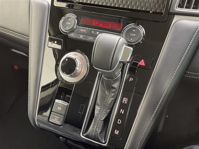 ���ŐV�i�r�i�t���Z�O�E�����Z�O�E�c�u�c�Đ��j�����ē��B�J���b�c�F���A�E�A���p�C���E�C�N���v�X�̃i�r���戵���Ă���o�b�N�J�����i�o�b�N���j�^�[�j��ȃ��j�^�[�i�t���b�v�_�E�����j�^�[�j�̎�t���\�ł��B