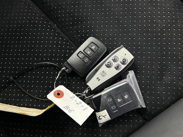 �K���X�R�[�e�B���O�A�i�r�Q�[�V�����A�d�s�b�ȂǁA���̑��̃p�[�c�̎��t�������ς���̂����k�������Ă���܂��I�I�N���}�̂��Ɖ��ł����C�����������I