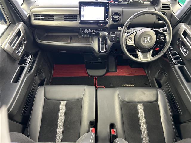 Ｎ－ＢＯＸカスタム Ｌターボ　スタイル＋ブラック　禁煙車／４ＷＤ／レーンキープアシスト／ＡＣＣ／純正８型ナビ／フルセグＴＶ／バックカメラ／両側パワースライドドア／ハーフレザーシート／シートヒーター／パドルシフト／ドライブレコーダー／エンジンスターター（2枚目）