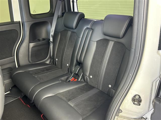 Ｎ－ＢＯＸカスタム Ｌターボ　スタイル＋ブラック　禁煙車／４ＷＤ／レーンキープアシスト／ＡＣＣ／純正８型ナビ／フルセグＴＶ／バックカメラ／両側パワースライドドア／ハーフレザーシート／シートヒーター／パドルシフト／ドライブレコーダー／エンジンスターター（32枚目）