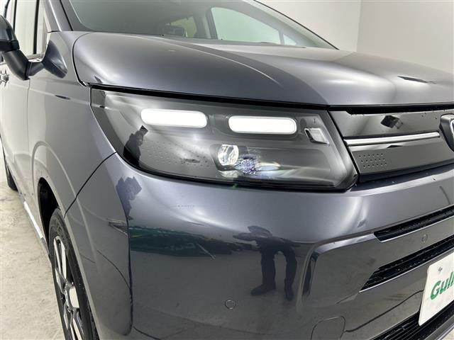 フリード ｅ：ＨＥＶエアー　ＥＸ　登録済未使用車　４ＷＤ　両側パワースライドドア　レーダークルーズコントロール　ＢＳＭ　純正９型ナビ　フルセグＴＶ　スマホ連動　クリアランスソナー　シートヒーター　バックカメラ　オートハイビーム　ＬＥＤ（40枚目）