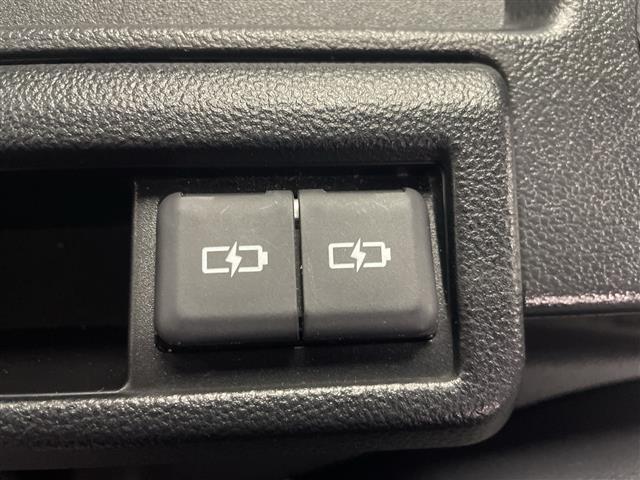 ノア ハイブリッドS-Z 禁煙車/純正10.5型ナビ/後席モニター/快適利便PKG/全周囲カメラ/パーキングアシスト/衝突軽減/車線逸脱支援/レーダークルーズ/3眼LEDヘッドライト/両側電動スライドドア/電動リヤゲート/(31枚目)