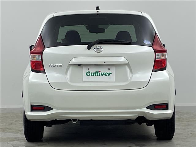 ノート Ｘ　ＦＯＵＲ　禁煙車／純正ナビ／衝突軽減／車線逸脱支援／バックカメラ／フルセグ／Ｂｌｕｅｔｏｏｔｈ／ＥＴＣ／夏タイヤ積み込み／スマートキー／ＬＥＤヘッドライト／オートライト／マニュアルエアコン／フロアマット（35枚目）