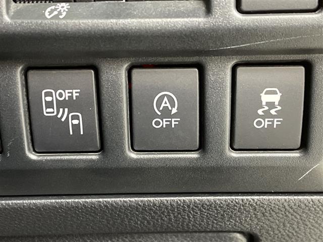 インプレッサスポーツ ２．０ｉ－Ｓアイサイト　禁煙車　ＢＳＭ　レーダークルーズコントロール　社外７型ナビ　フルセグＴＶ　ＥＴＣ　パワーシート　バックカメラ　ＬＥＤライト　フォグライト　レーンアシスト　ダウンヒルアシスト　純正アルミ　パドルシフト（3枚目）