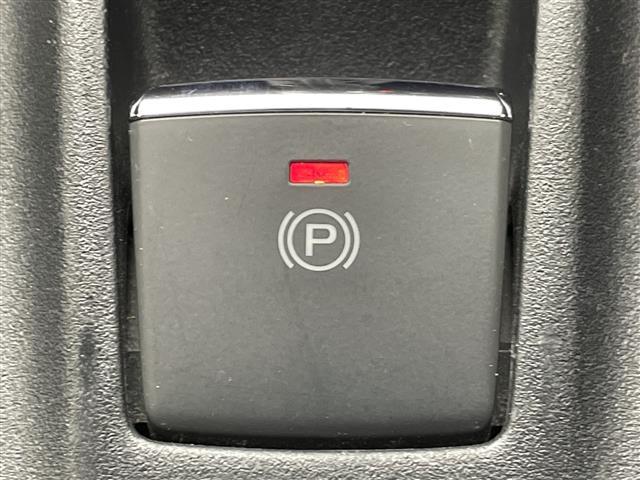 インプレッサスポーツ ２．０ｉ－Ｓアイサイト　禁煙車　ＢＳＭ　レーダークルーズコントロール　社外７型ナビ　フルセグＴＶ　ＥＴＣ　パワーシート　バックカメラ　ＬＥＤライト　フォグライト　レーンアシスト　ダウンヒルアシスト　純正アルミ　パドルシフト（11枚目）