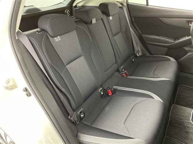 インプレッサスポーツ ２．０ｉ－Ｓアイサイト　禁煙車　ＢＳＭ　レーダークルーズコントロール　社外７型ナビ　フルセグＴＶ　ＥＴＣ　パワーシート　バックカメラ　ＬＥＤライト　フォグライト　レーンアシスト　ダウンヒルアシスト　純正アルミ　パドルシフト（14枚目）