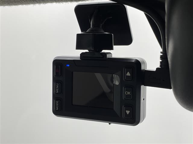 エブリイワゴン PZターボスペシャル 禁煙/ベッドキット/ルーフハンガーバー/衝突軽減/レーンキープ/コーナーセンサー/シートヒーター/両側パワスラ/ドラレコ/ETC/バックカメラ/純正ナビ/Bluetooth/フルセグ/オートライト(10枚目)