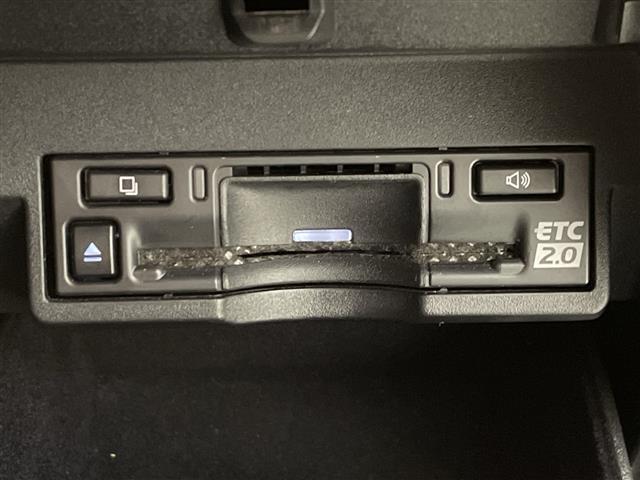 ＮＸ ＮＸ２５０　バージョンＬ　禁煙車　マークレビンソン　純正エアロ　パノラミックビューモニター　ＢＳＭ　サンルーフ　ワイヤレス　１４型ナビ　フルセグＴＶ　シートヒーター・エアシート　ステアリングヒーター　デジタルミラー（25枚目）