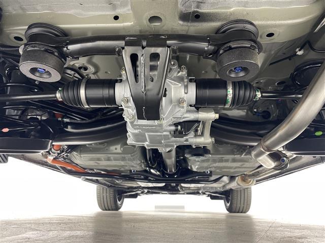 ヴェゼル ｅ：ＨＥＶ　Ｚ　登録済未使用車／／ホンダセンシング／純正９型ナビ／スマホ連携／フルセグＴＶ／バックカメラ／電動リアゲート／ハーフレザーシート／シートヒーター／パドルシフト／スペアキー／ＥＴＣ２．０／ワイヤレス充電（43枚目）