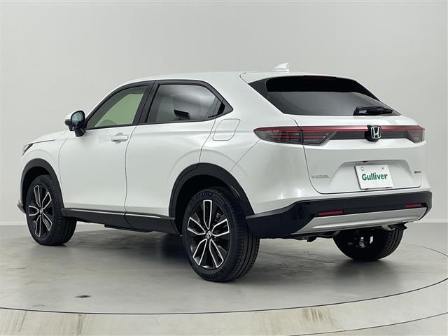 ヴェゼル ｅ：ＨＥＶ　Ｚ　登録済未使用車／／ホンダセンシング／純正９型ナビ／スマホ連携／フルセグＴＶ／バックカメラ／電動リアゲート／ハーフレザーシート／シートヒーター／パドルシフト／スペアキー／ＥＴＣ２．０／ワイヤレス充電（19枚目）