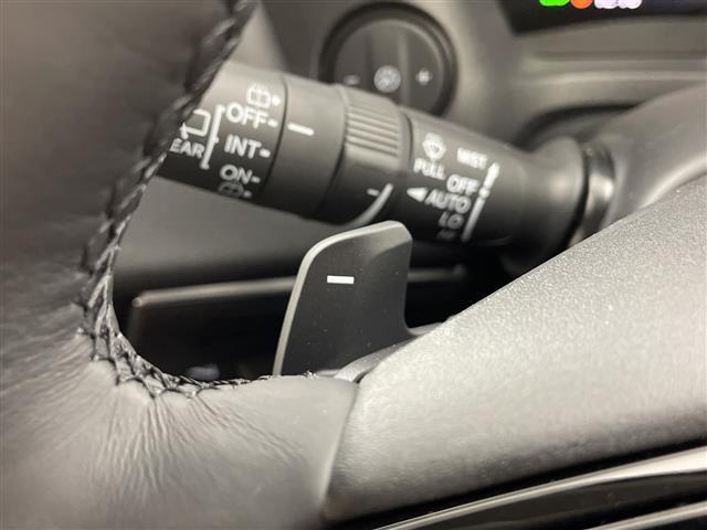 ヴェゼル ｅ：ＨＥＶ　Ｚ　登録済未使用車／／ホンダセンシング／純正９型ナビ／スマホ連携／フルセグＴＶ／バックカメラ／電動リアゲート／ハーフレザーシート／シートヒーター／パドルシフト／スペアキー／ＥＴＣ２．０／ワイヤレス充電（22枚目）