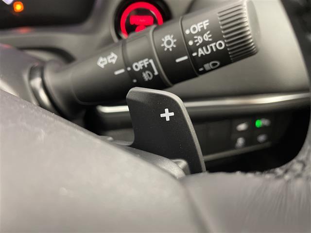 ヴェゼル ｅ：ＨＥＶ　Ｚ　登録済未使用車／／ホンダセンシング／純正９型ナビ／スマホ連携／フルセグＴＶ／バックカメラ／電動リアゲート／ハーフレザーシート／シートヒーター／パドルシフト／スペアキー／ＥＴＣ２．０／ワイヤレス充電（23枚目）