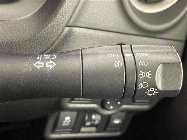 ノート 禁煙車/衝突軽減/社外7インチナビ/Bluetooth/フルセグTV/アラウンドビューモニター/デジタルインナーミラー/ETC/オートエアコン/レーンキープアシスト/アルミ付き夏タイヤ積込(27枚目)