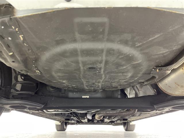 ノート 禁煙車/衝突軽減/社外7インチナビ/Bluetooth/フルセグTV/アラウンドビューモニター/デジタルインナーミラー/ETC/オートエアコン/レーンキープアシスト/アルミ付き夏タイヤ積込(43枚目)