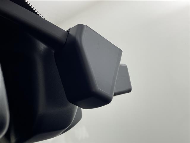 ������тm���C�P���̃K���o�[�����炱���ł��鍂������I���Q�O�Q�O�N�P���@�i���j���{�\����������������ׁi�������ÎԔ���s��̑�蔃����Ǝ҂�ΏۂƂ����u���Î����Ԕ���䐔�m���D�P�����v���j