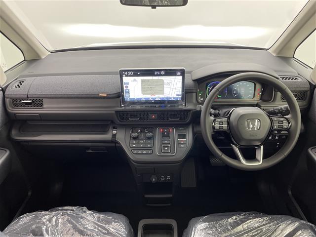 ステップワゴン e:HEVエアー EX 登録未使用車/禁煙車/レーダークルーズ/衝突軽減/レーンキープ/ブラインドスポットモニター/コーナーセンサー/シートヒーター/純正ナビ/Bluetooth/フルセグ/オートライト/LEDヘッドライト(2枚目)